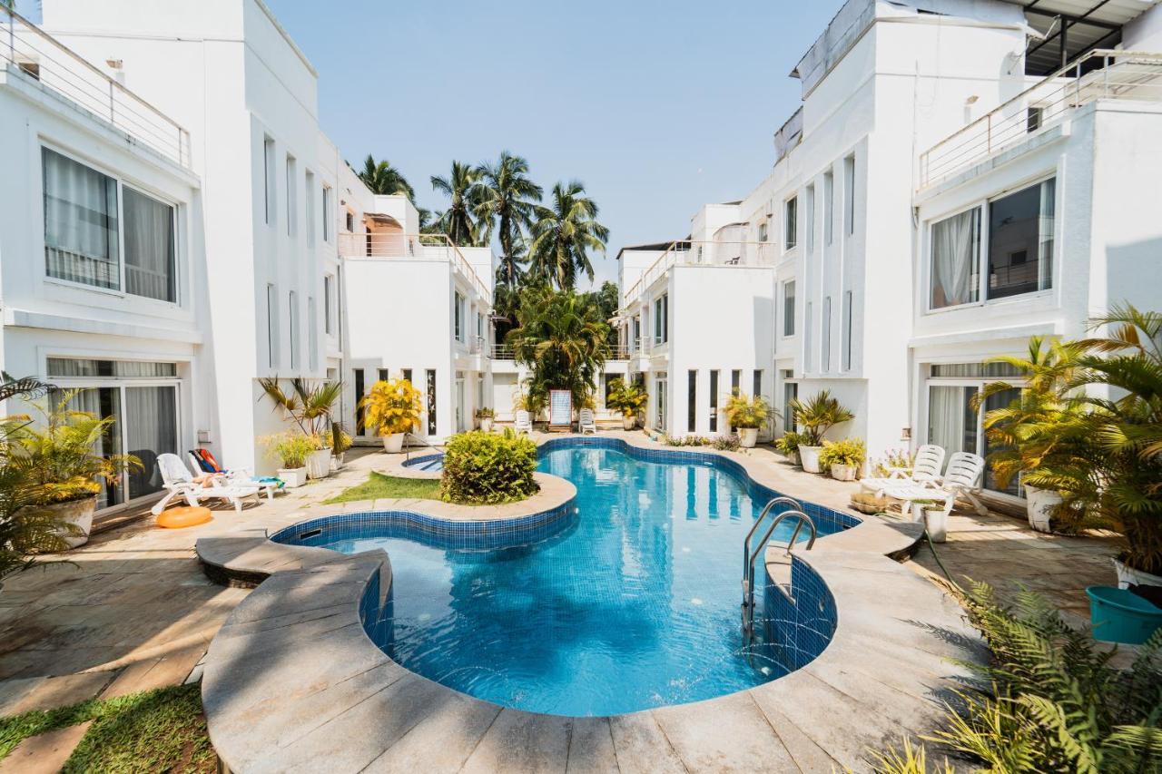 Villa M - Jia 3- 3Bhk In Candolim, Pool Facing, Near Beach, Breakfast Included Exterior foto